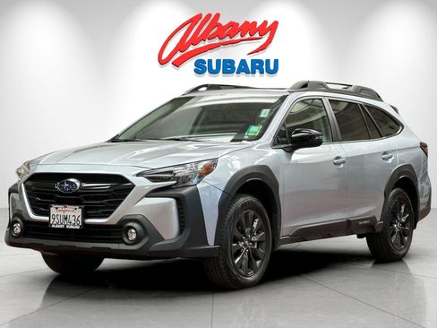 Used 2025 Subaru Outback Onyx Edition image 9