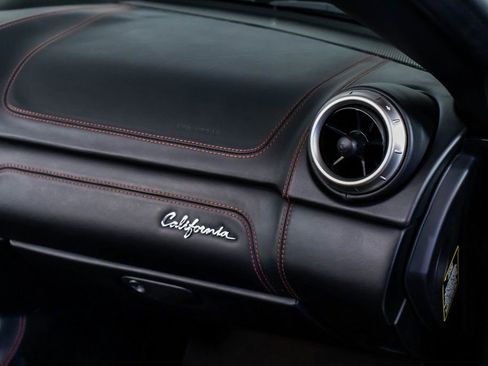 Used 2014 Ferrari California image 50