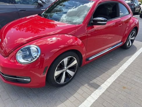 Used 2012 Volkswagen Beetle 2.0T FWD image 1