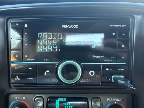 Used 1999 Chevrolet Corvette Convertible w/ Performance Handling Pkg image 19