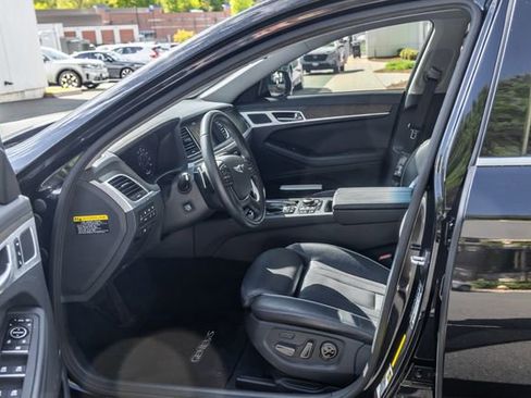 Used 2015 Hyundai Genesis 5.0 w/ Option Group 05 RWD image 23