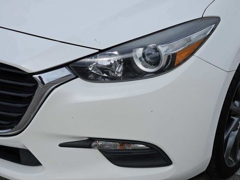 Used 2018 MAZDA MAZDA3 Touring image 7