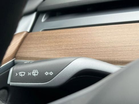 Used 2022 Tesla Model 3 Standard Range image 23
