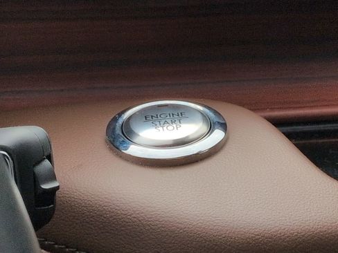 Certified 2024 Lincoln Aviator Reserve w/ Equipment Group 201A image 29