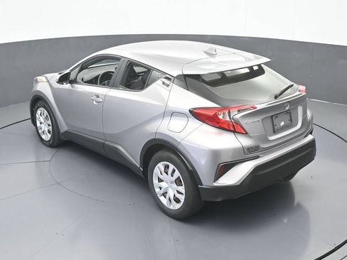 Used 2019 Toyota C-HR LE FWD image 42