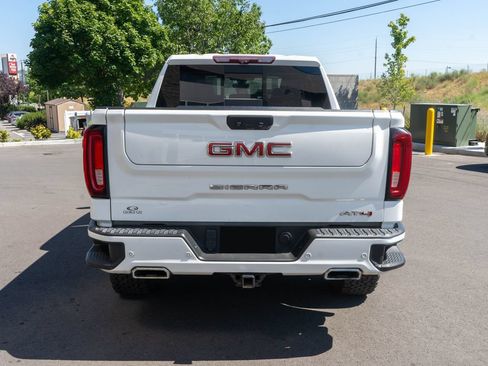 Used 2020 GMC Sierra 1500 AT4 w/ AT4 Premium Package AWD/4WD image 6