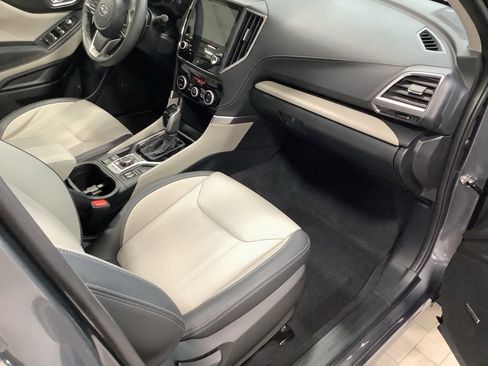 Used 2022 Subaru Forester Limited image 4