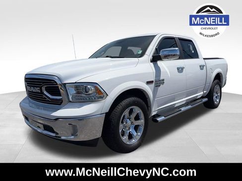 Used 2019 RAM 1500 Laramie w/ Convenience Group AWD/4WD image 3