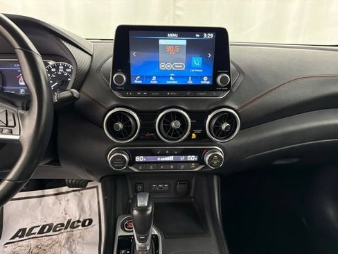Used 2025 Nissan Sentra SR w/ SR Premium Package FWD image 18