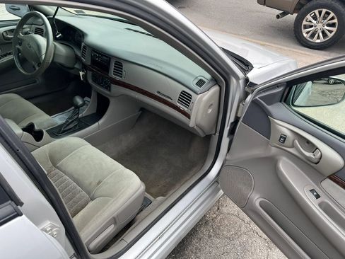 Used 2002 Chevrolet Impala LS w/ Preferred Equipment Group FWD image 7