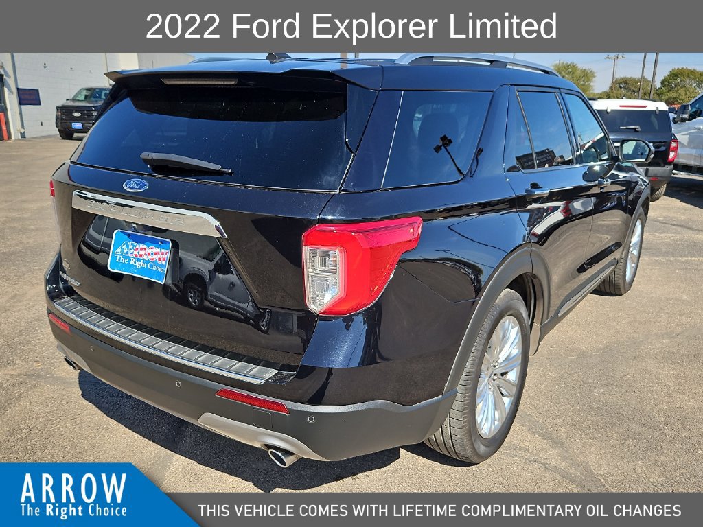 Used 2022 Ford Explorer Limited w/ Equipment Group 301A RWD image 12