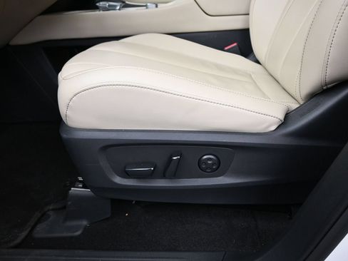 Used 2025 INFINITI QX60 Luxe FWD image 10