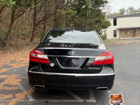 Used 2013 Hyundai Genesis 5.0 R-Spec image 5