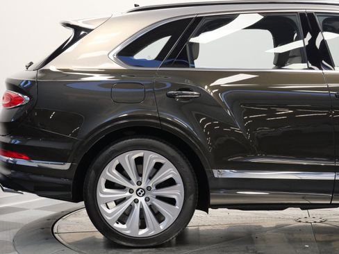 Used 2021 Bentley Bentayga Hybrid -Mulliner Driving Speci image 47