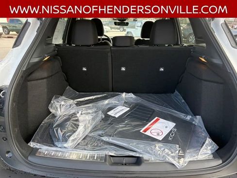 New 2026 Nissan Kicks SV w/ SV Premium Package AWD/4WD image 28