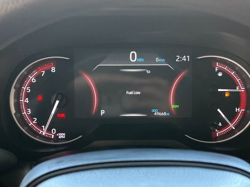 Used 2025 Toyota RAV4 XLE FWD image 25