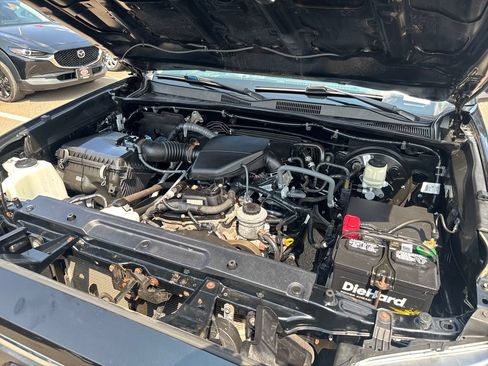 Used 2018 Toyota Tacoma SR5 AWD/4WD image 44