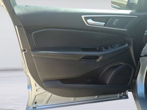 Used 2020 Ford Edge SEL w/ Convenience Package AWD/4WD image 13