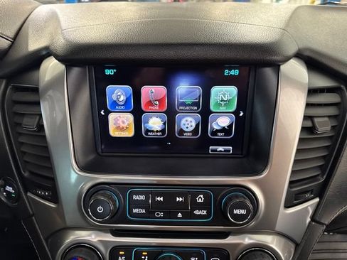 Used 2017 Chevrolet Suburban Premier AWD/4WD image 28