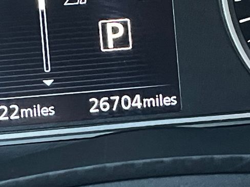 Used 2025 Nissan Versa SV image 76