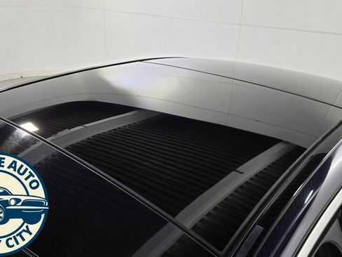 Used 2018 Mercedes-Benz C 300 4MATIC Sedan w/ Premium Package image 10