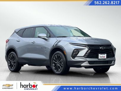 New 2025 Chevrolet Blazer LT w/ LPO, Black Sport Package