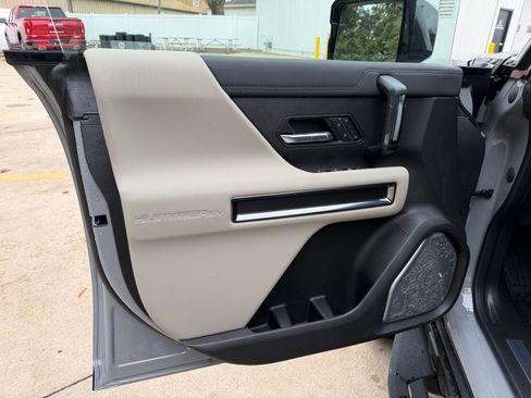 New 2026 GMC Hummer EV SUV image 9
