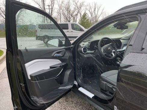 New 2026 Chevrolet Trax LT w/ Driver Confidence Package FWD image 14