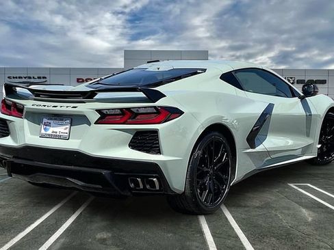 Used 2024 Chevrolet Corvette Stingray Coupe w/ Z51 Performance Package RWD image 12