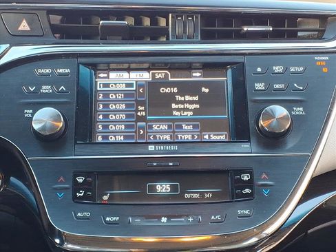 Used 2013 Toyota Avalon Limited image 6