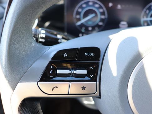 Used 2024 Hyundai Elantra SEL image 22