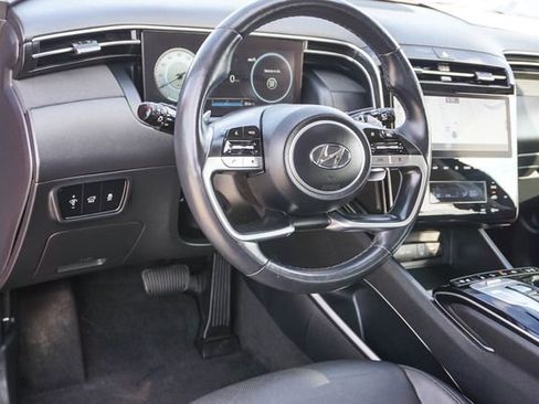 Used 2022 Hyundai Tucson Limited AWD/4WD image 12