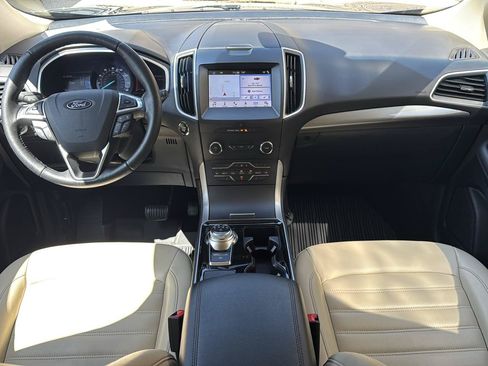 Used 2019 Ford Edge SEL w/ Equipment Group 201A FWD image 6