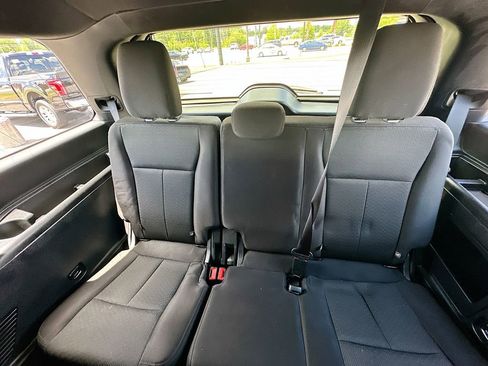Used 2021 Ford Expedition XLT RWD image 4