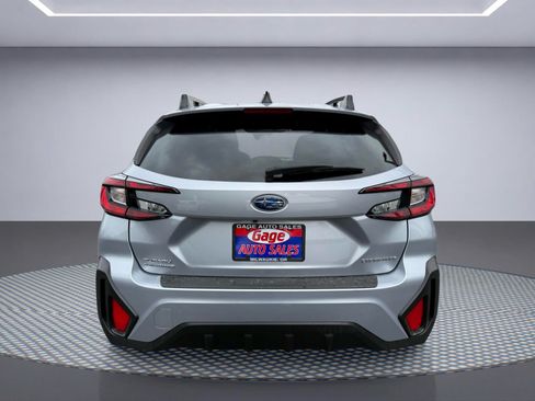 Used 2024 Subaru Crosstrek 2.0i Premium AWD/4WD image 5