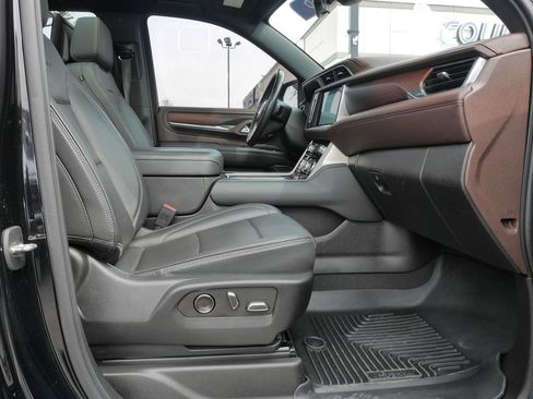 Used 2022 GMC Yukon Denali w/ Denali Ultimate Package image 12