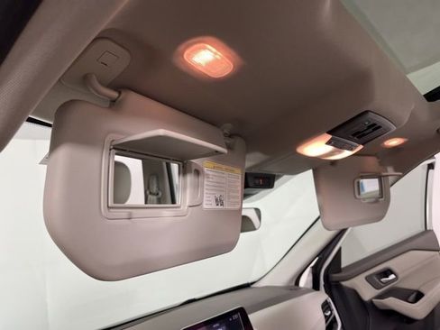 Used 2023 Nissan Rogue SL FWD image 37