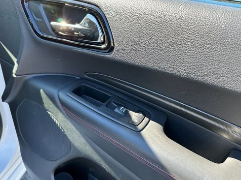 Certified 2024 Dodge Durango GT image 16