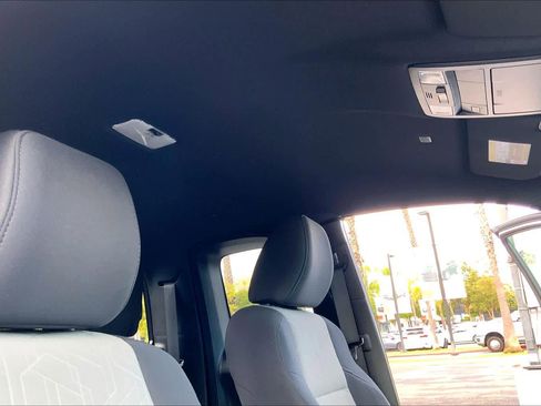 Used 2023 Toyota Tacoma TRD Sport image 13