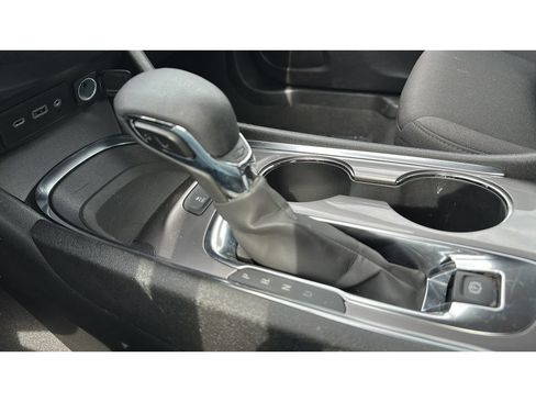 Used 2024 Chevrolet Malibu LT FWD image 17