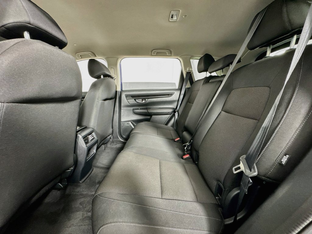 Used 2025 Honda CR-V LX image 11