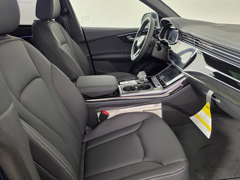 New 2026 Audi SQ7 Prestige AWD/4WD image 40