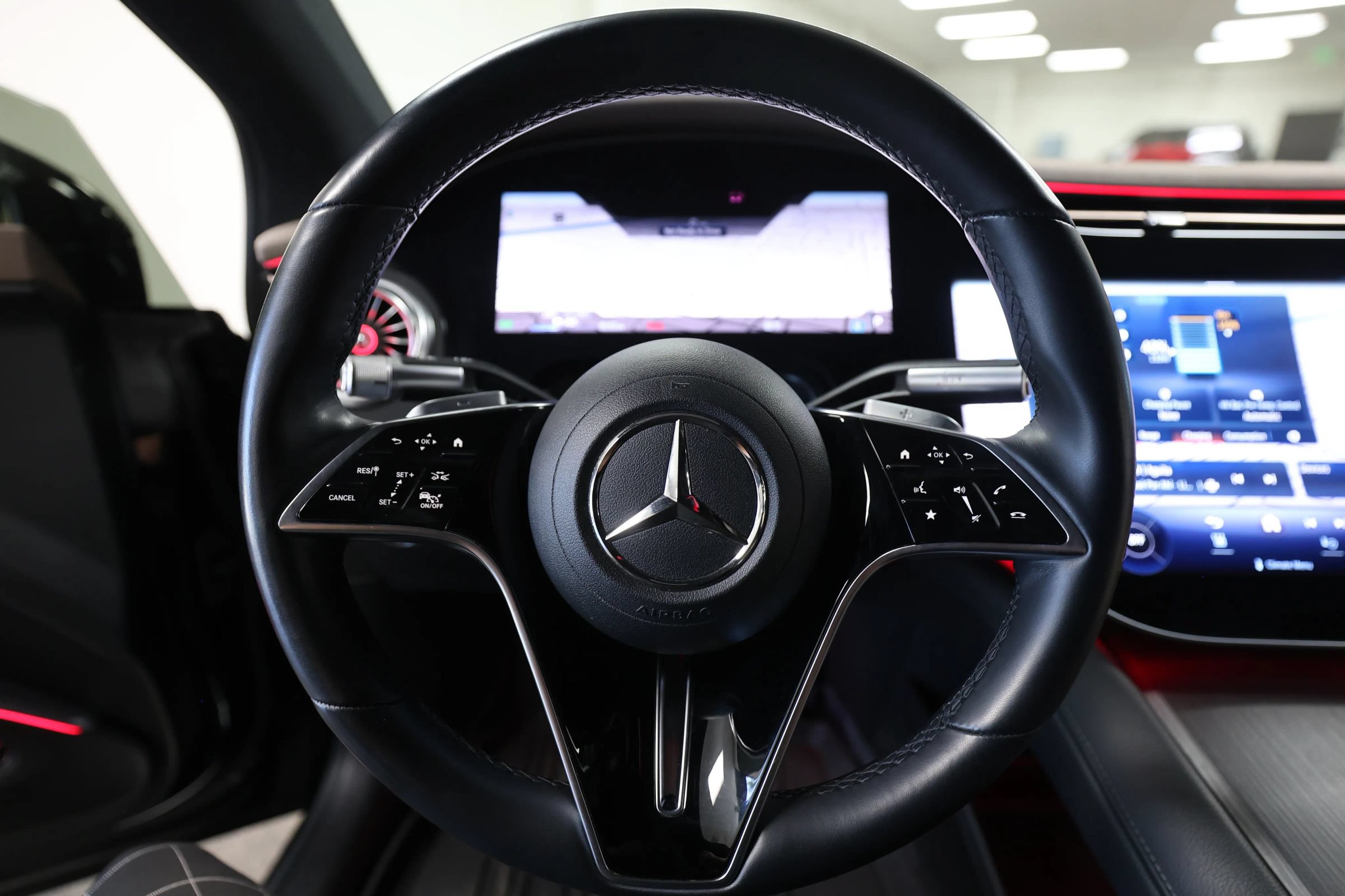 Used 2022 Mercedes-Benz EQS 580 4MATIC Sedan image 37