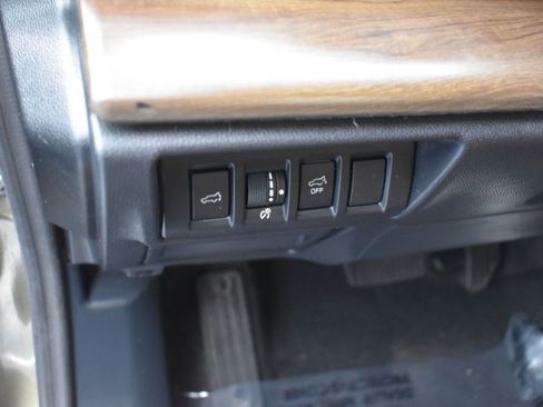 Used 2020 Subaru Outback Touring XT image 13