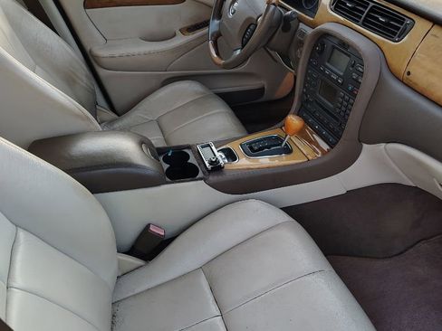 Used 2006 Jaguar S-TYPE 4.2 image 20