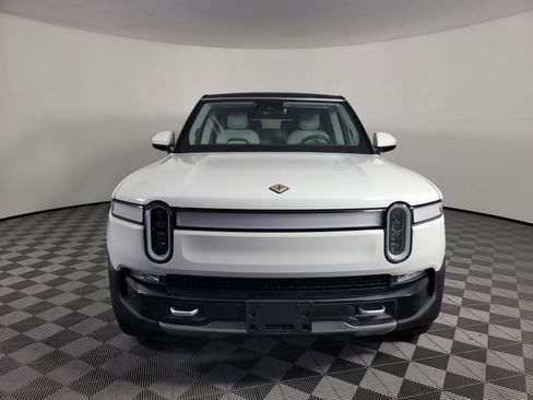 Used 2024 Rivian R1S Adventure image 8