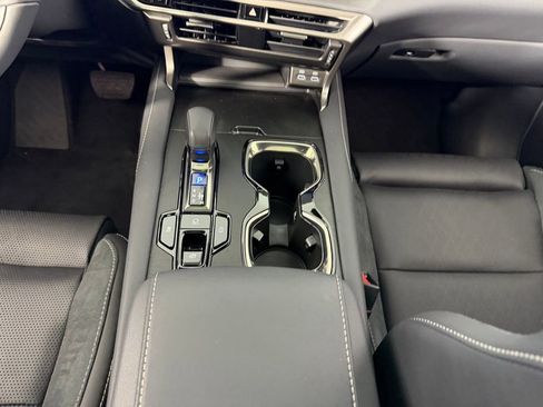 Used 2024 Lexus RX 350 FWD w/ Convenience Package image 17