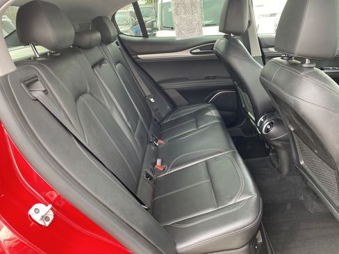 Used 2018 Alfa Romeo Stelvio Sport w/ Quick Order Package 22J Sport image 17