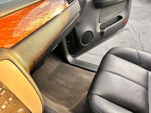 Used 2008 GMC Sierra 1500 SLT w/ Z71 Off-Road Package image 56