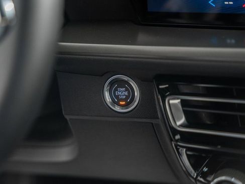 New 2026 Chevrolet Traverse LT w/ LPO, Floor Liner Package image 24